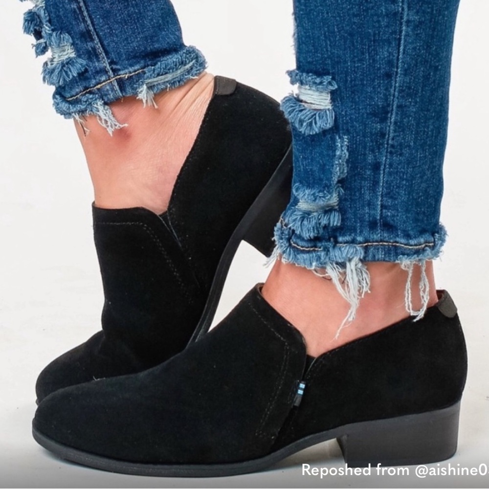 Tom’s Shaye ankle bootie